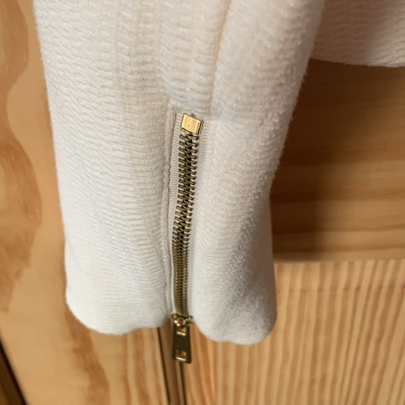 Ivory Textured Women's Jacket - Picture 4 of 6